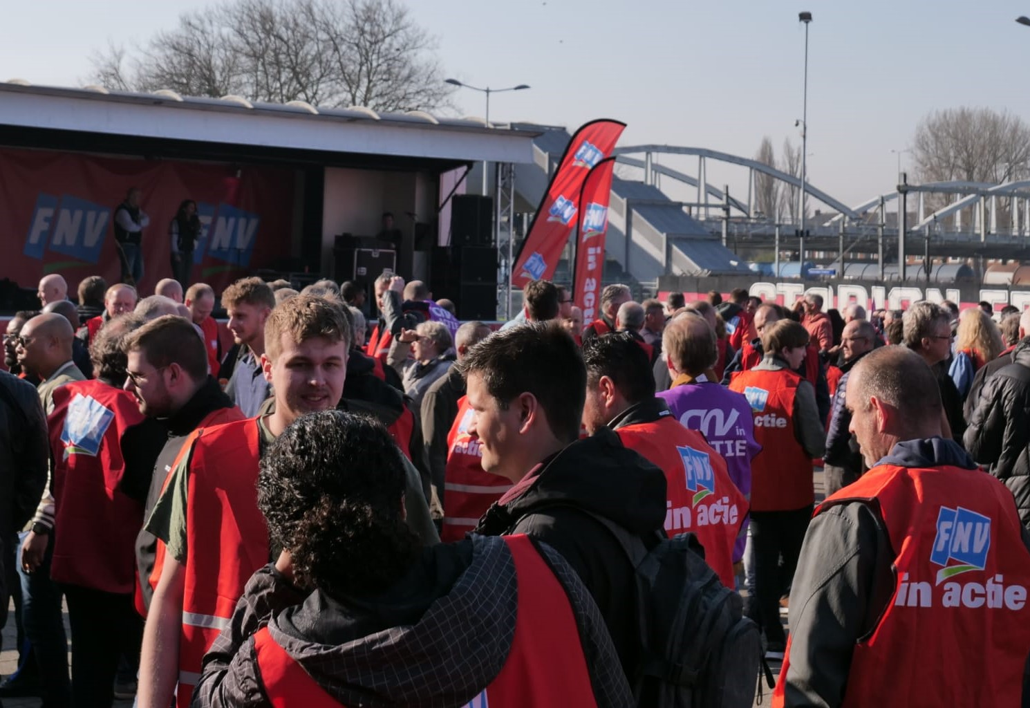 Vakbonden Sluiten Cao-resultaat Met Werkgevers Metaal & Techniek ...