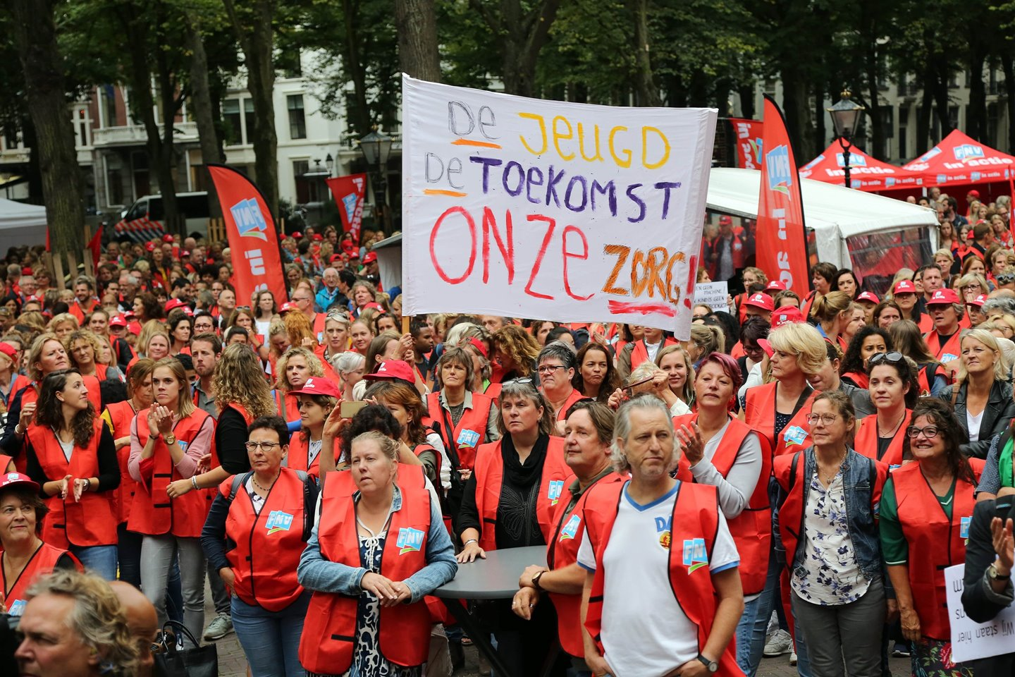 Vakbonden In Jeugdzorg Eisen Van Werkgevers Een Aanvalsplan Tegen ...